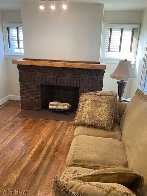 Mix King & Gibbs - Residential