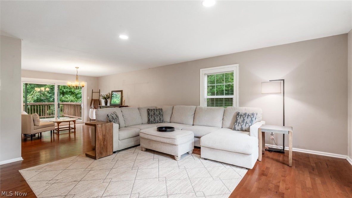 10525 Twin Oaks Drive