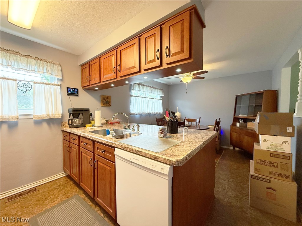 4605 Gary Avenue, Lorain, Ohio image 17