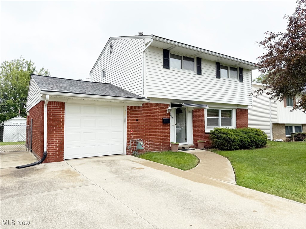 4605 Gary Avenue, Lorain, Ohio image 2