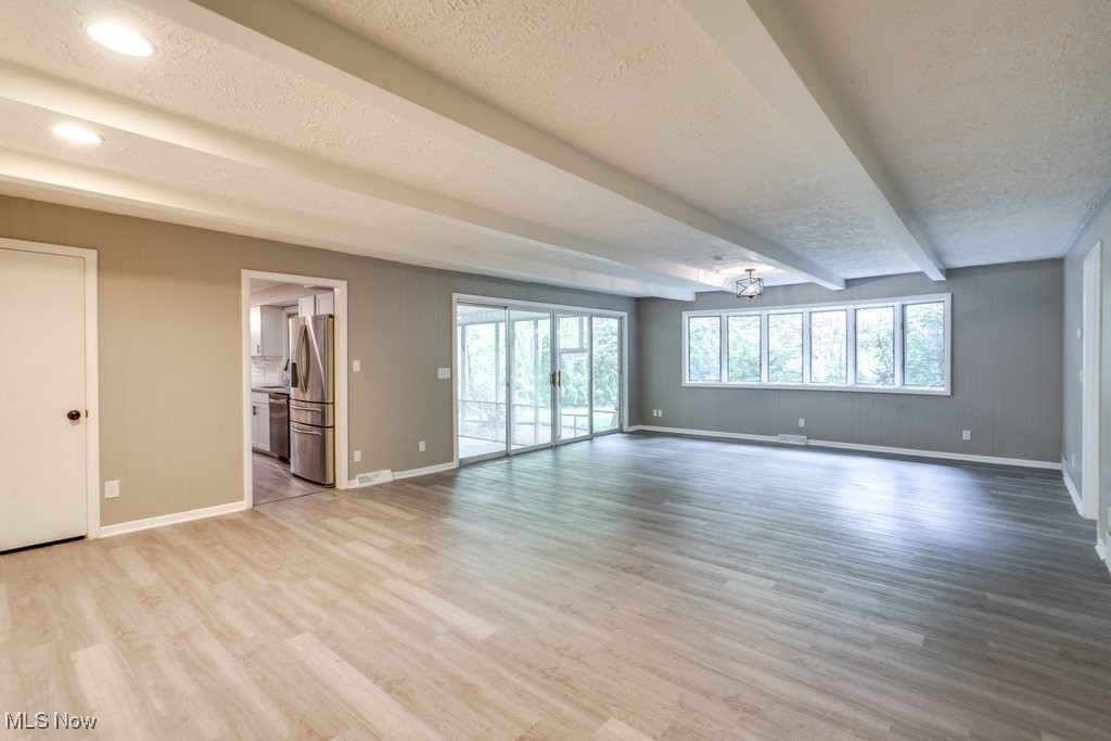 3699 Staunton Drive, Youngstown, Ohio image 17