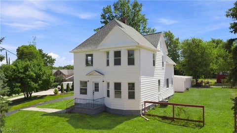 3223 W Pleasant Valley Road, Parma, OH 44134 - #: 5234213