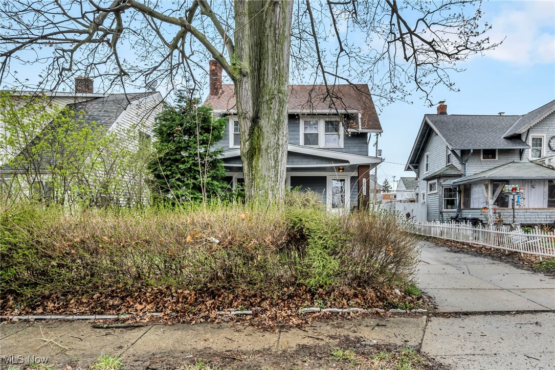 18019 Canterbury Road, Cleveland, Ohio image 4