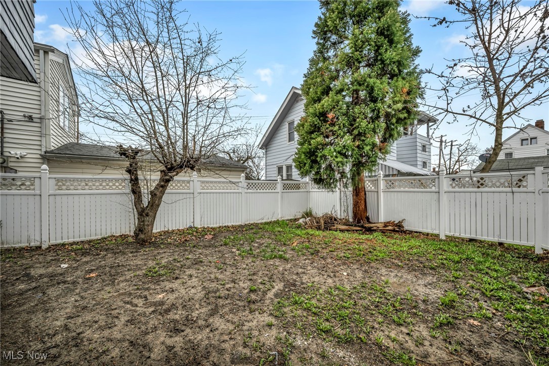 18019 Canterbury Road, Cleveland, Ohio image 37