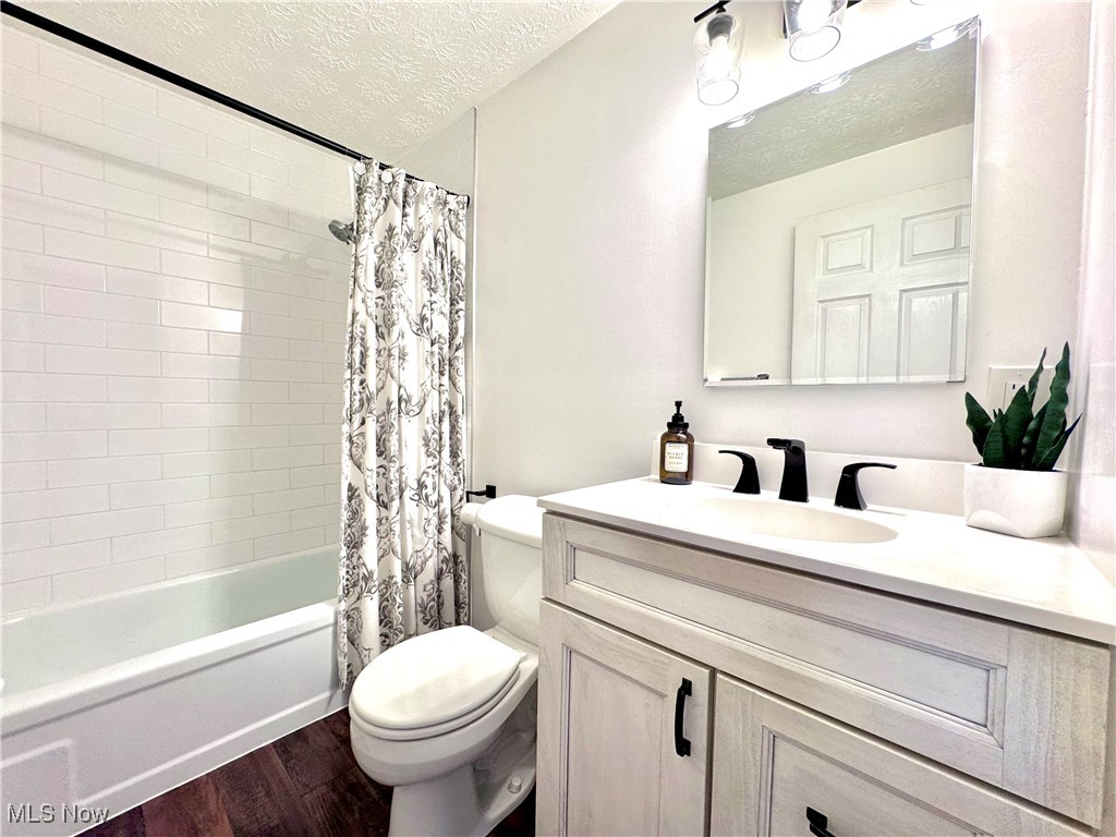 7392 Avon Drive, Mentor, Ohio image 15