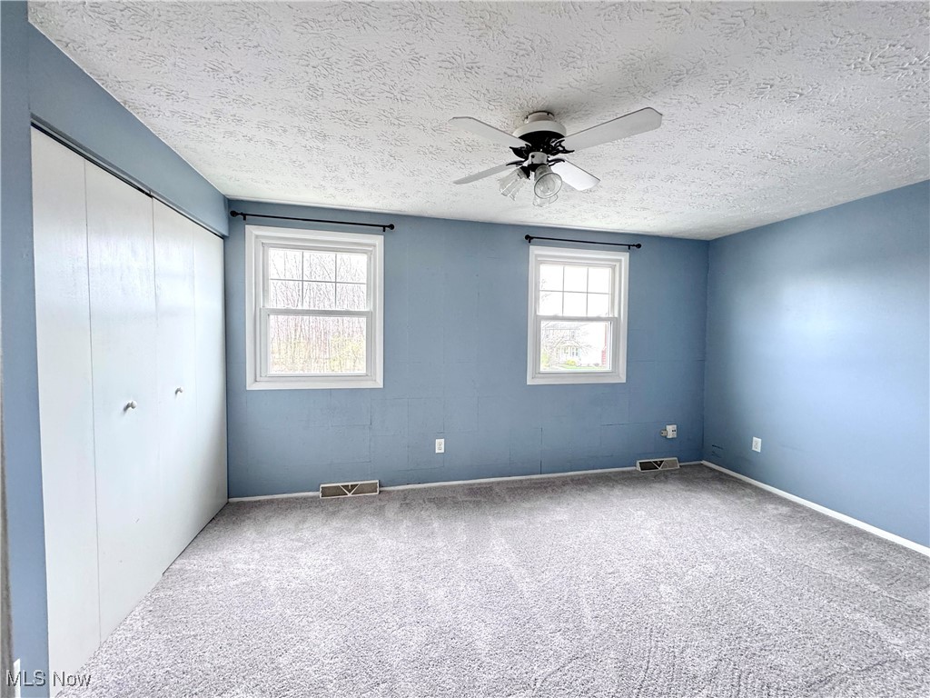 7392 Avon Drive, Mentor, Ohio image 13