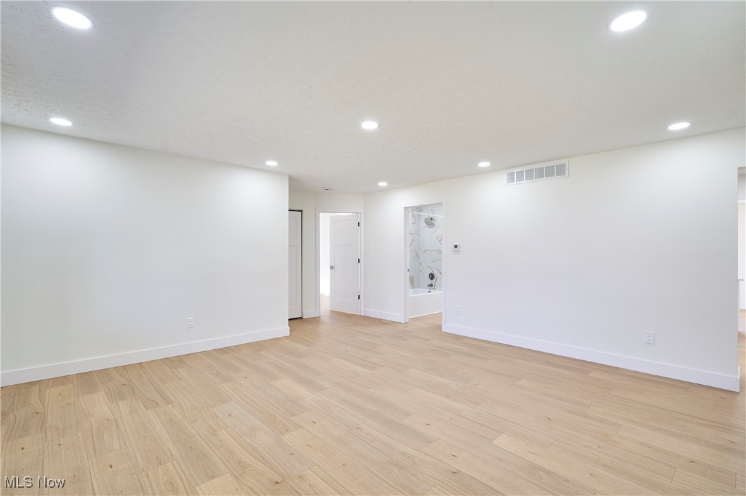155 Northpark Drive, Wadsworth, Ohio image 3