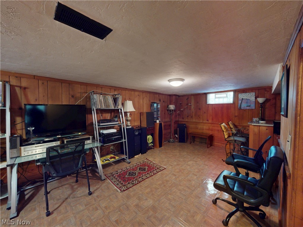 Rapid Transit Land Cos 01 - Residential