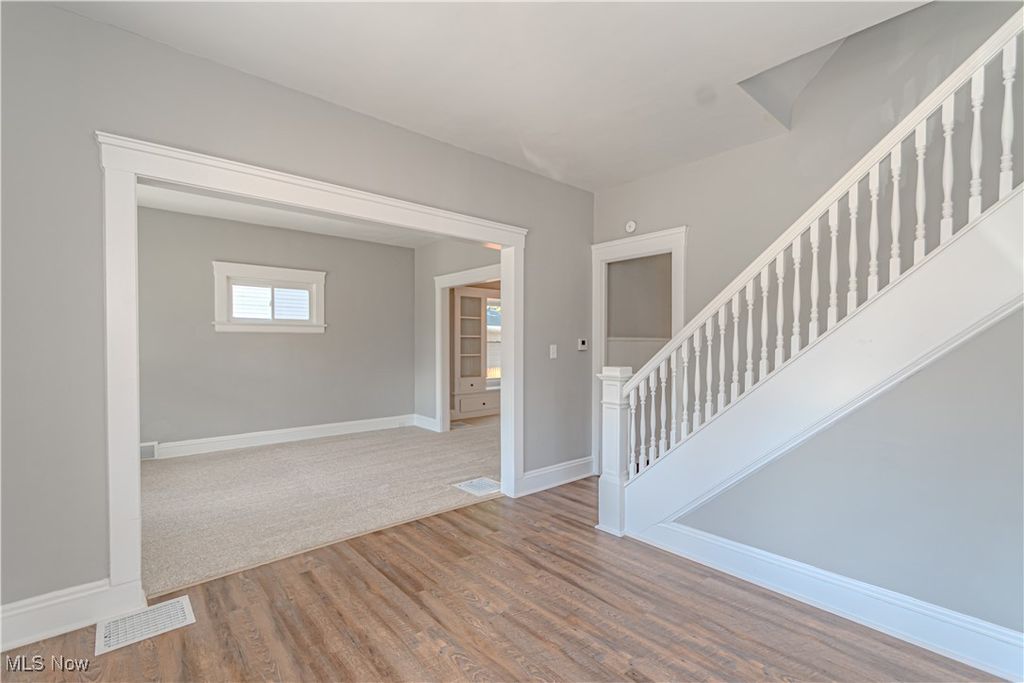 Photo of 3810 Memphis Avenue, Cleveland, OH 44109 (MLS # 5166432)