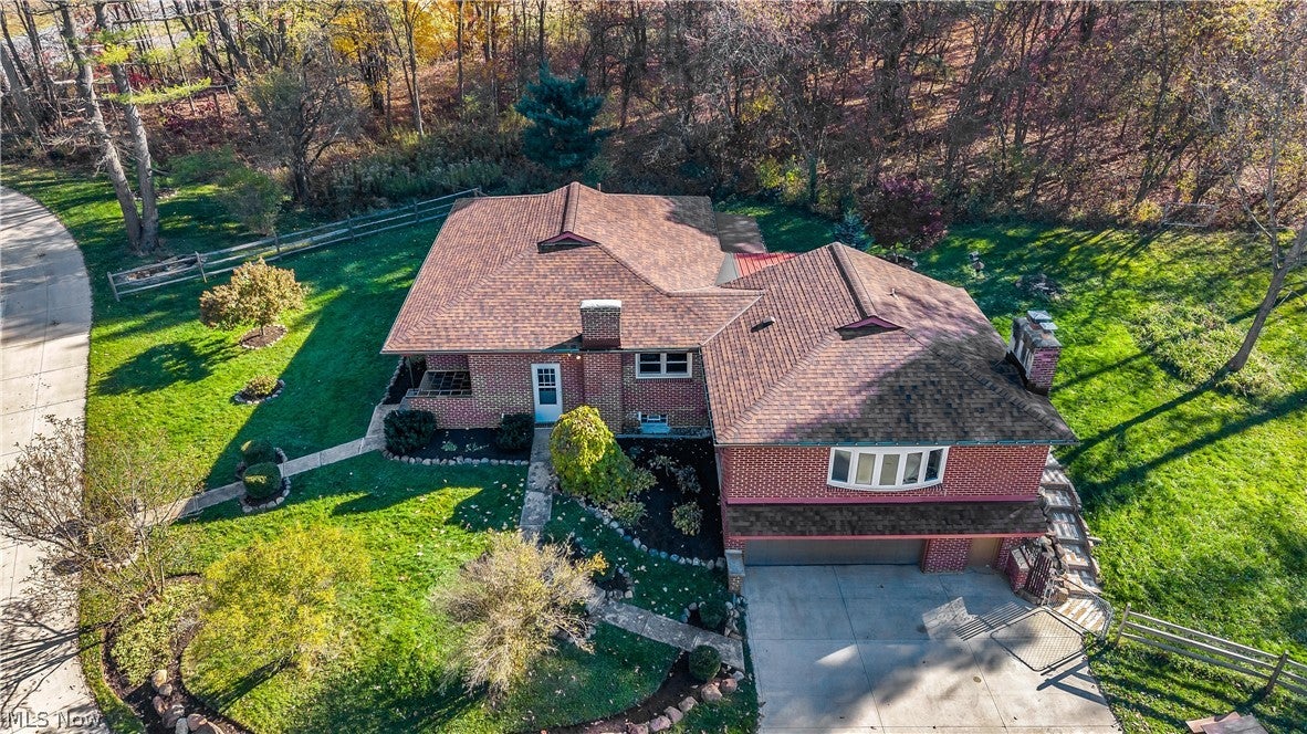 8633 Kinsman Road