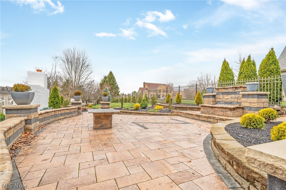 Lakes/Kings Crk #2 - Residential