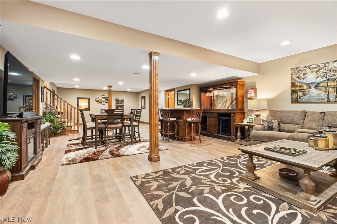 Lakes/Kings Crk #2 - Residential