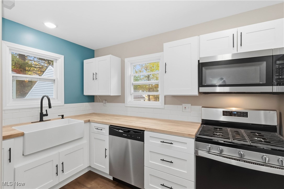 Waid & Duffys Ctr Hwy All - Residential