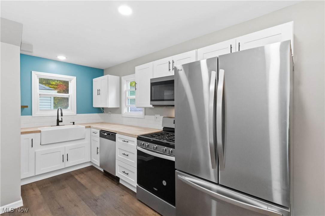 Waid & Duffys Ctr Hwy All - Residential