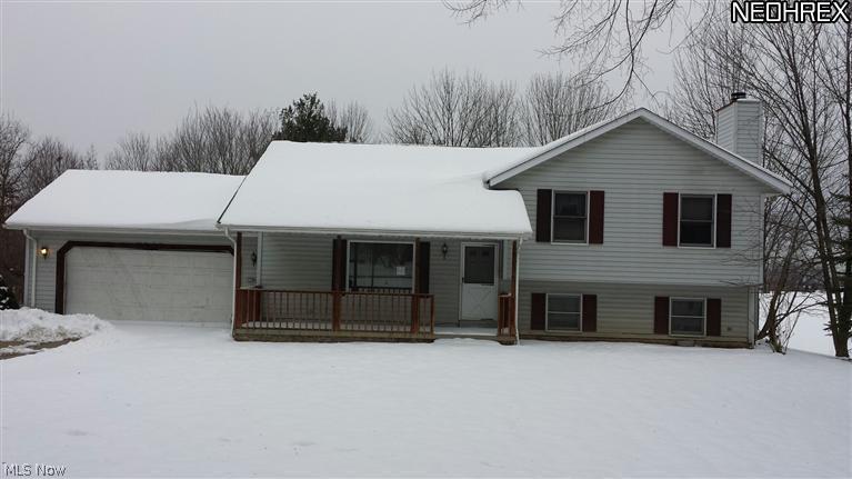 Young Home On Large Lot.Spacious Room Sizes,dining room has sliders To Multi-tiered Deck,Kitchen Features Oak Cabinets & Ceramic Floors.Master bedroom has Full Bath.The familyroom offfers Gas fireplace. The Bonus Room On Lower Level With Slider To Patio, could be a great office.