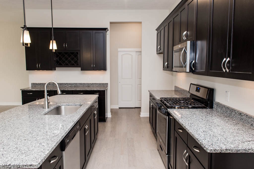 North Ridge Pointe - Residential