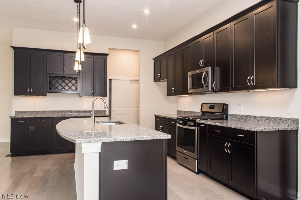 North Ridge Pointe - Residential