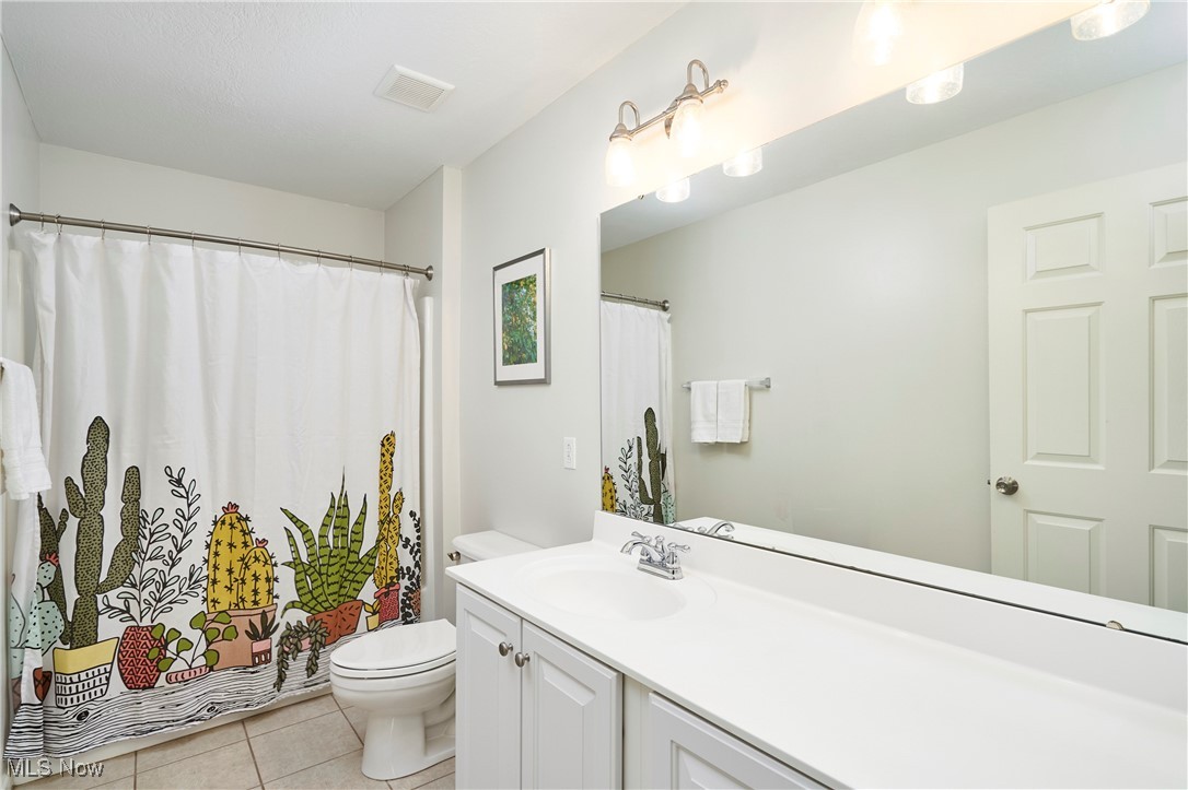 Copley, Ohio 44321, United States, 5 Bedrooms Bedrooms, ,4 BathroomsBathrooms,Residential,Contingent,102878