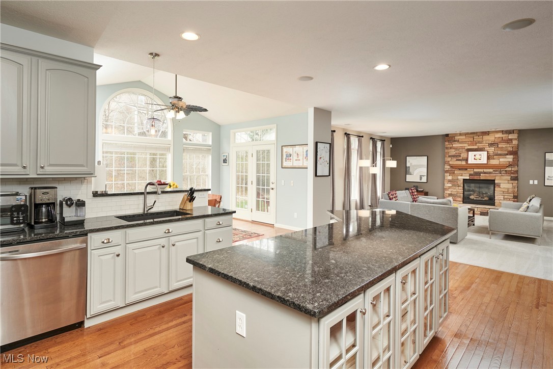 Copley, Ohio 44321, United States, 5 Bedrooms Bedrooms, ,4 BathroomsBathrooms,Residential,Contingent,102878