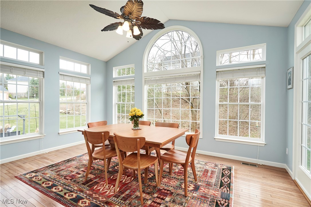 Copley, Ohio 44321, United States, 5 Bedrooms Bedrooms, ,4 BathroomsBathrooms,Residential,Contingent,102878