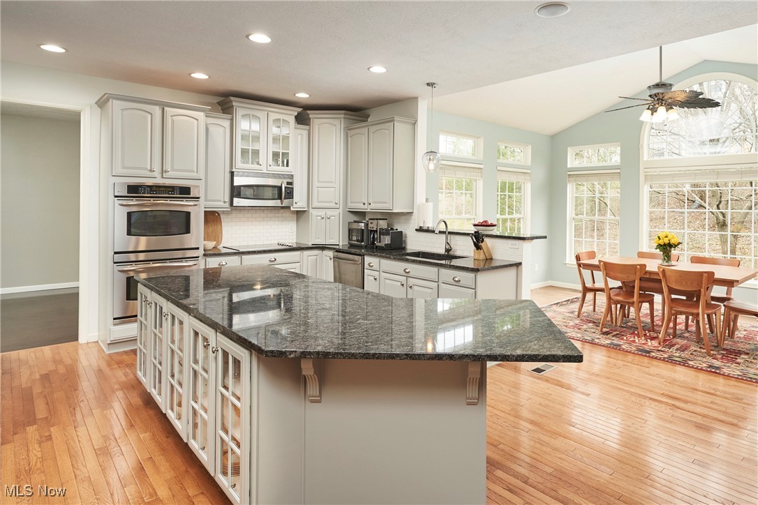 Copley, Ohio 44321, United States, 5 Bedrooms Bedrooms, ,4 BathroomsBathrooms,Residential,Contingent,102878