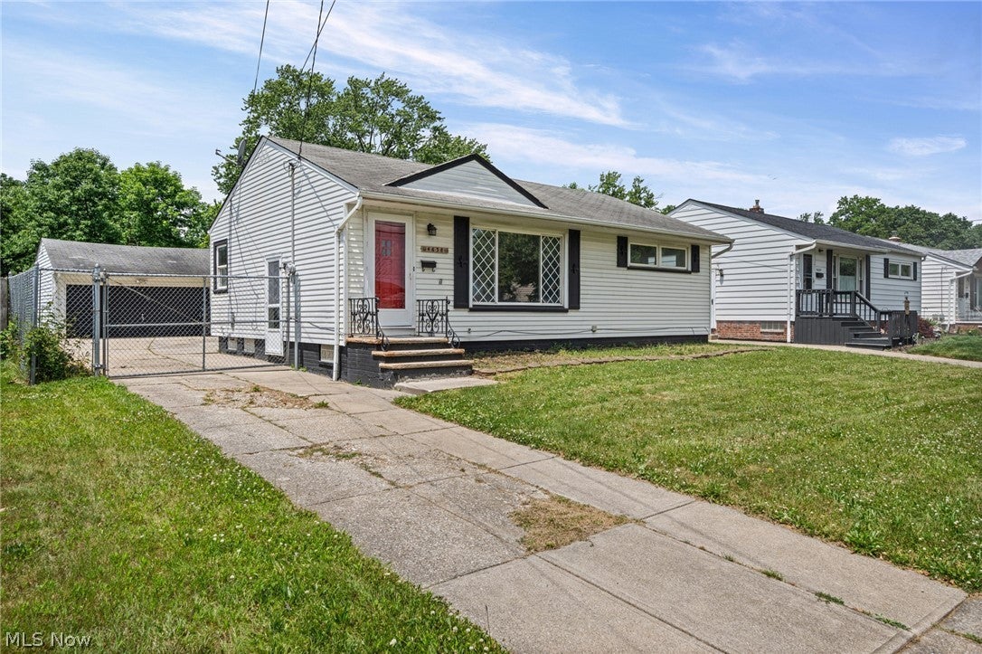 4638 W 156th Street