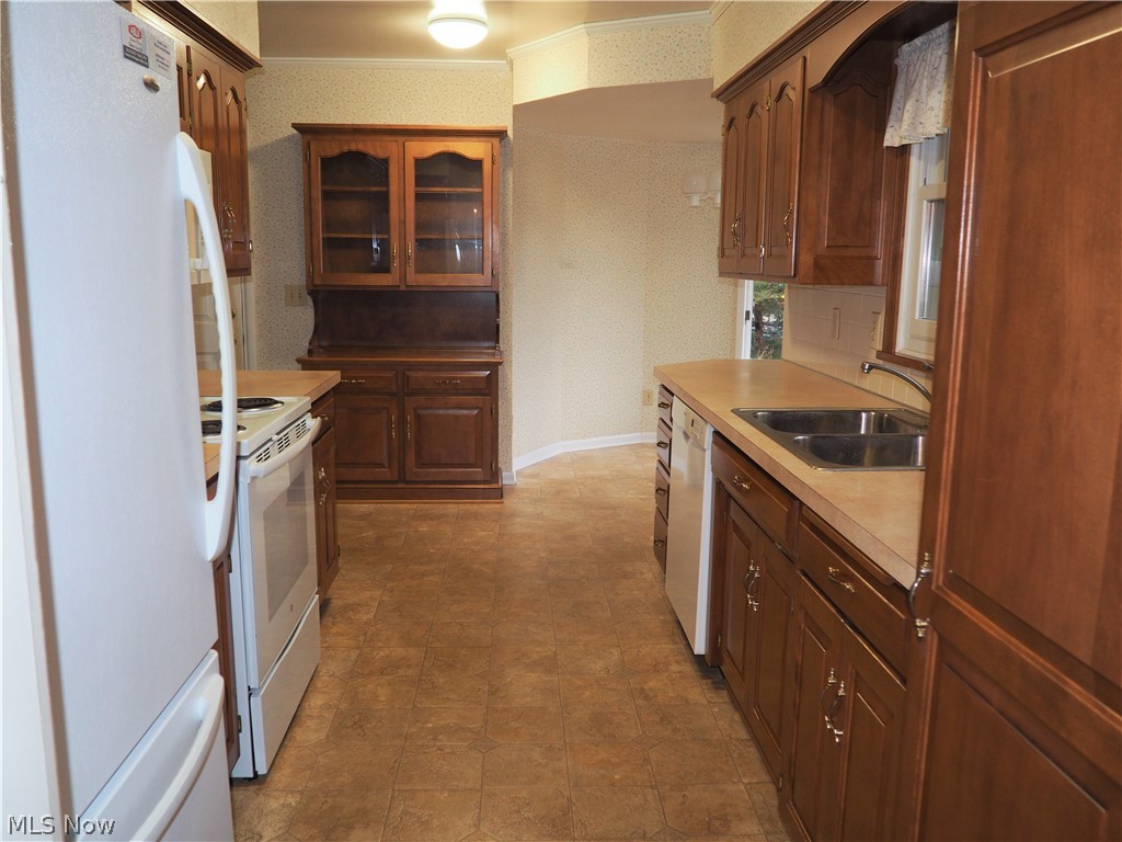 Silver Lawn & Silver Lake Estates - Residential