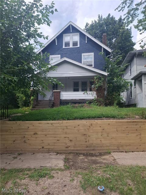 Homes For Sale - 829 Elmore Avenue<br/> Akron, OH 44302