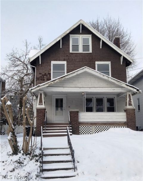 Homes For Sale - 829 Elmore Avenue<br/> Akron, OH 44302