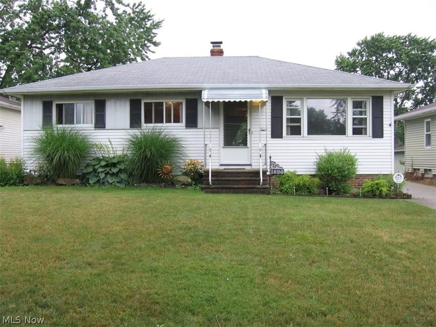 Here’s a nice move in ready, aluminum sided, 3 bedroom 2 full bath ranch home is waiting for you.  Nice hardwood floors are in the bedrooms.  The basement is finished.  There is a small patio and the yard is partially fenced in.  The 2 ½ car garage is spacious.  The point of sale will be completed by the seller.  Schools, parks, shopping and freeways are nearby.