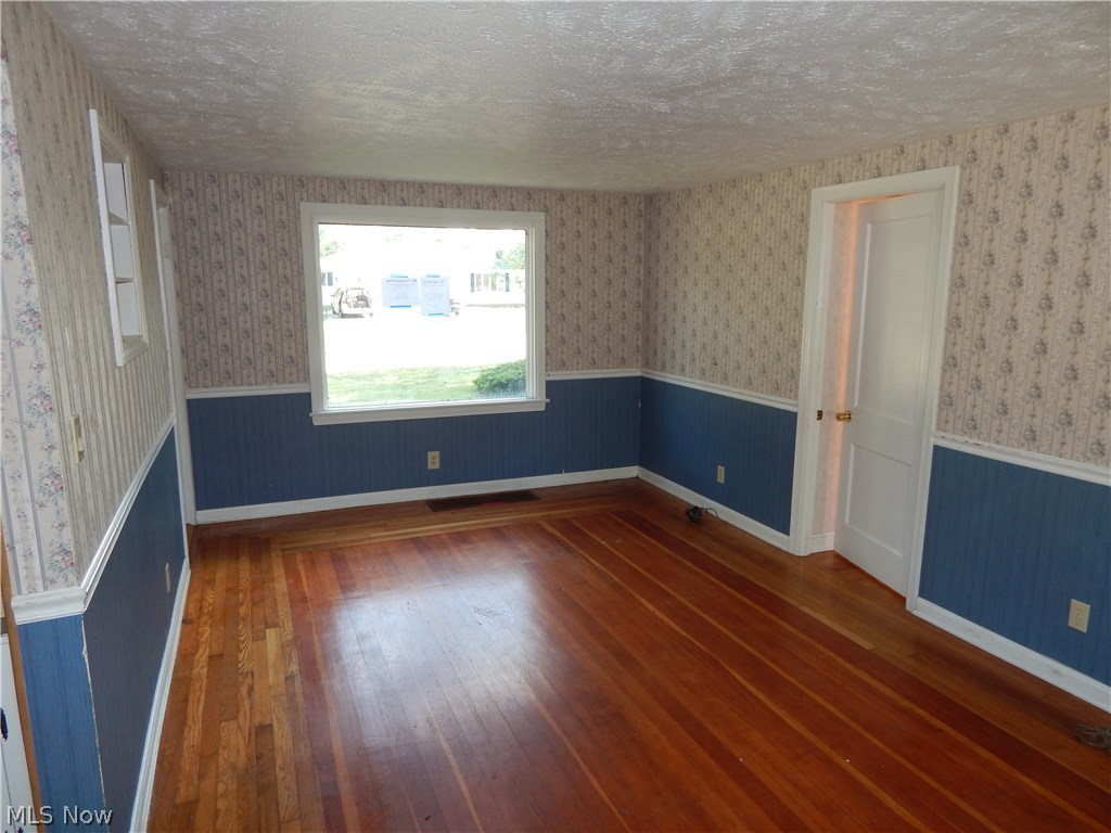 Elworthy-Helwick Cos City Acr - Residential