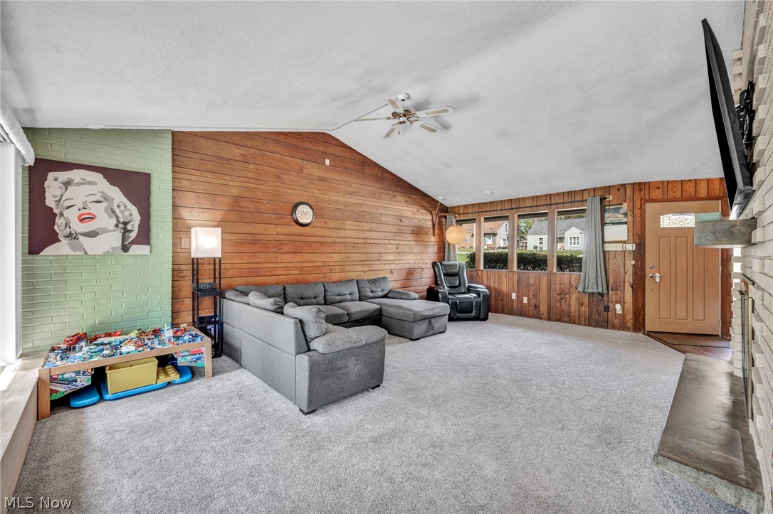 Falls Acres - Residential