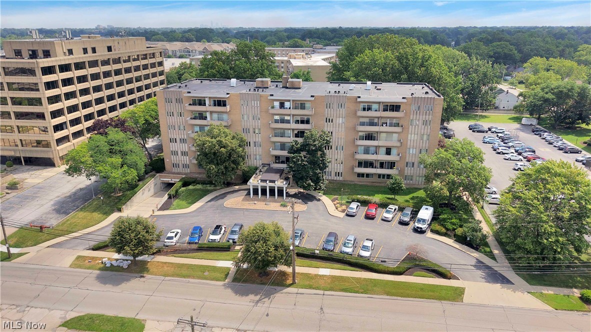 3167 Linden Road 201