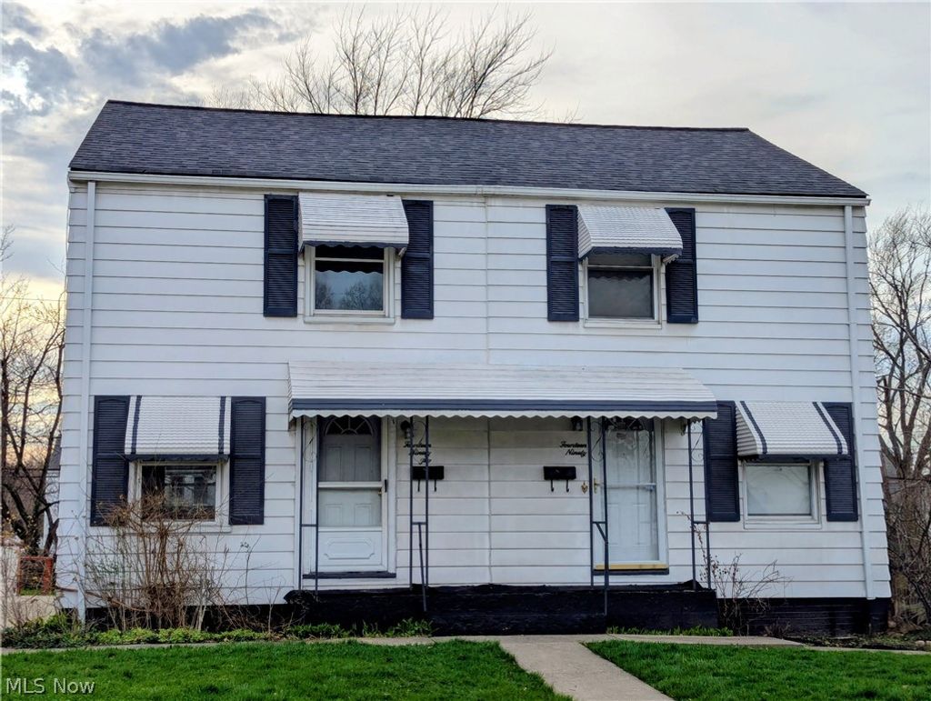 Photo of 1492 E 250th Street, Euclid, OH 44117 (MLS # 5197800)