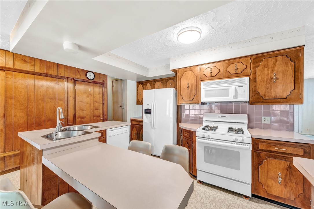 714 Northwood Drive, Uniontown, Ohio image 10