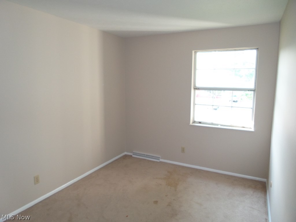 Wedgewood Condo - Residential