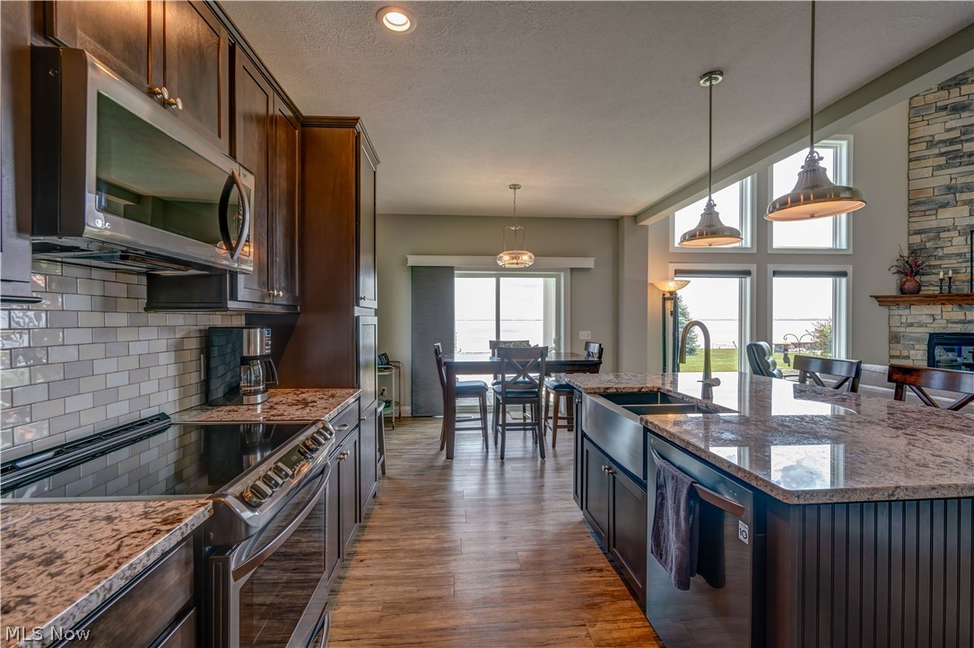 Marblehead Estates & Yacht Club - Residential