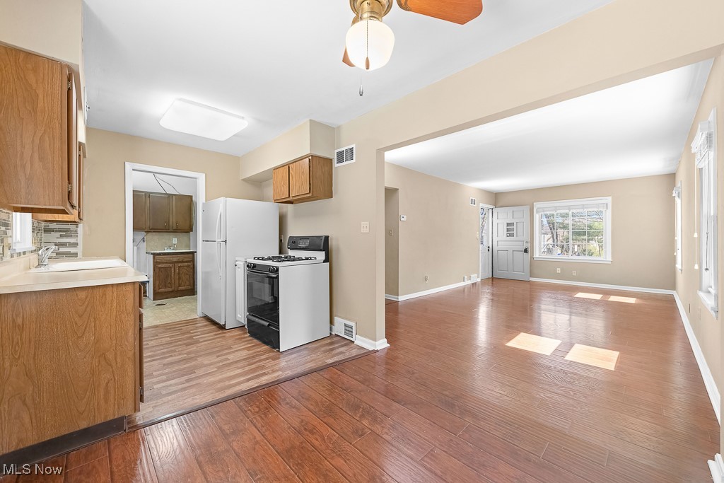 104 Robinwood Boulevard, Akron, Ohio image 11
