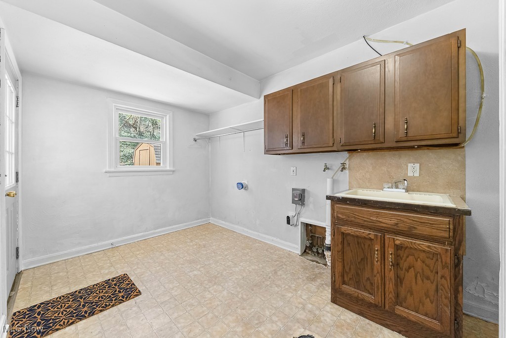 104 Robinwood Boulevard, Akron, Ohio image 31