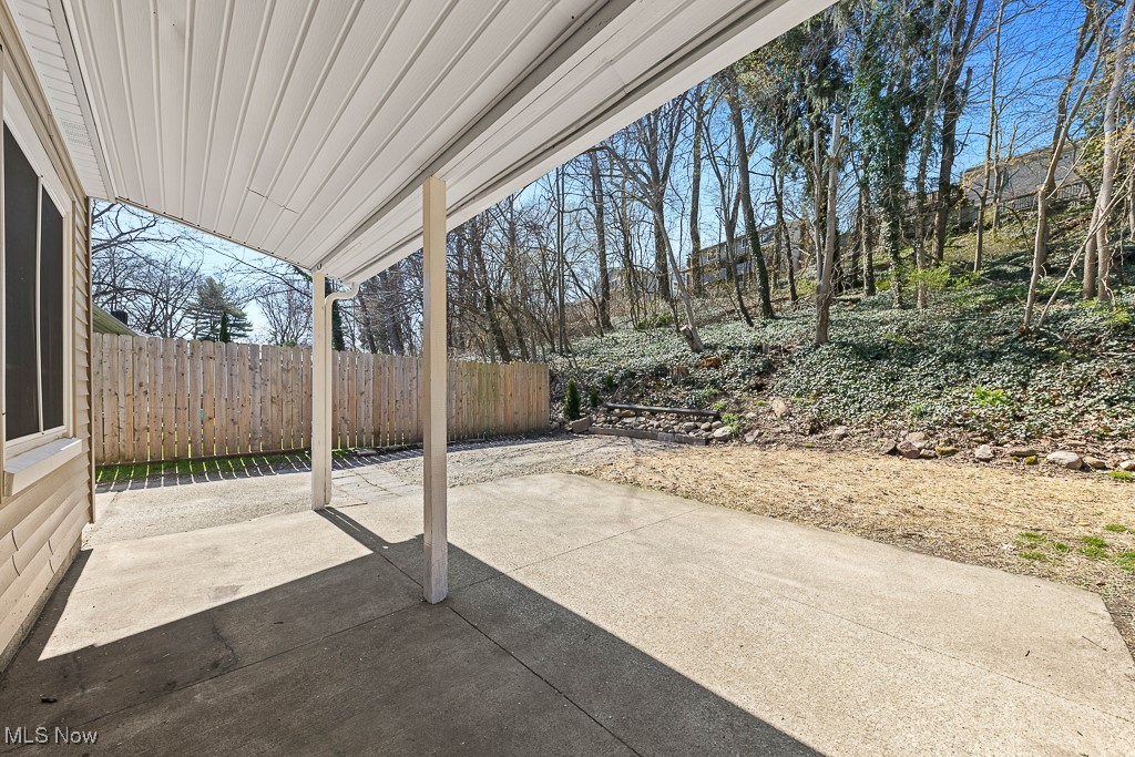 104 Robinwood Boulevard, Akron, Ohio image 32