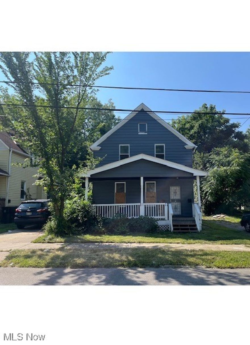 **Investor's Special!!**This residential colonial style 4 beds,2 full baths, property is priced for a quick sale, making it an excellent investment opportunity. With a little work,this property has potential for significant return! Whether you're an experienced investor or looking to start your portfolio, this property offers great potential. Just needs a few finishing touches! Fresh paint and carpet throughout. Don't miss out on this chance to secure a prime piece of real estate at an unbeatable price. Act fast!