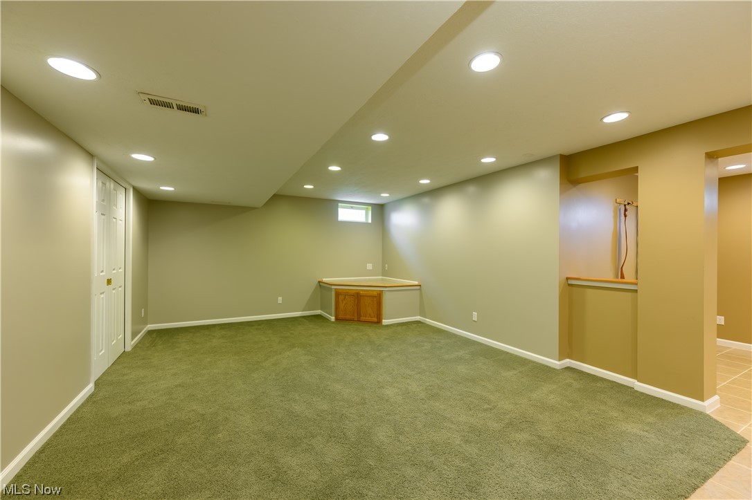 Vineyard Estates 02 - Residential Lease