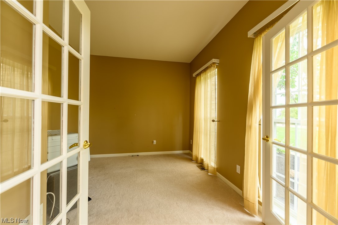 Vineyard Estates 02 - Residential Lease