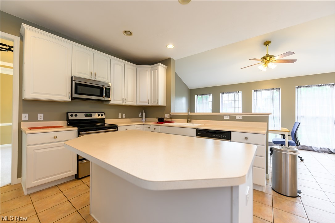 Vineyard Estates 02 - Residential Lease