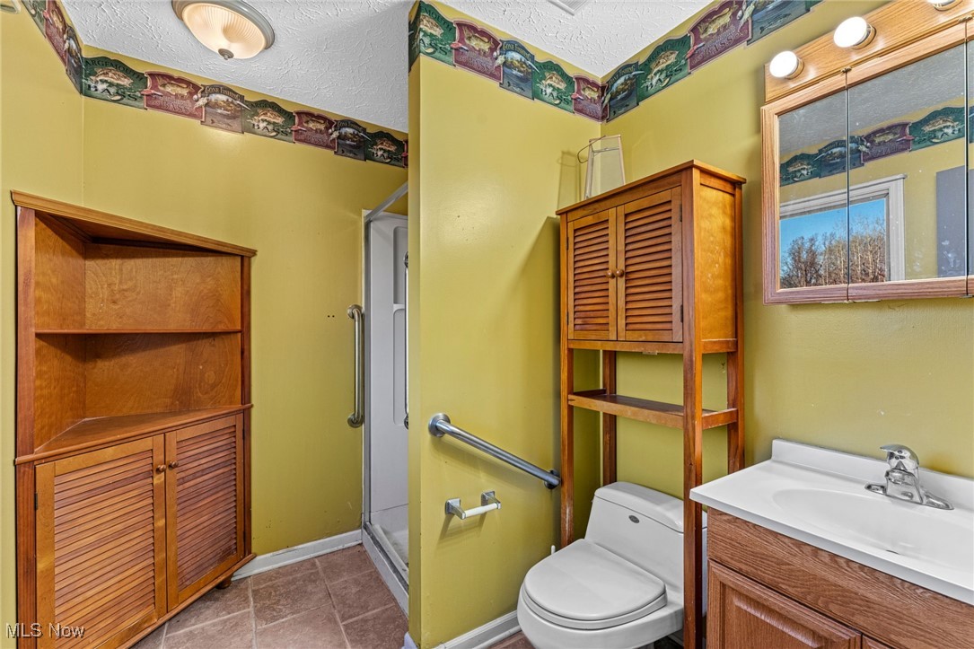 43995 Middle Ridge Road, Lorain, Ohio image 25