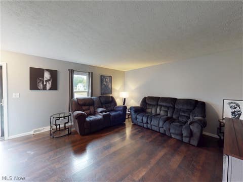 Tiny photo for 3904 Dunbar Street, Youngstown, OH 44515 (MLS # 5221893)