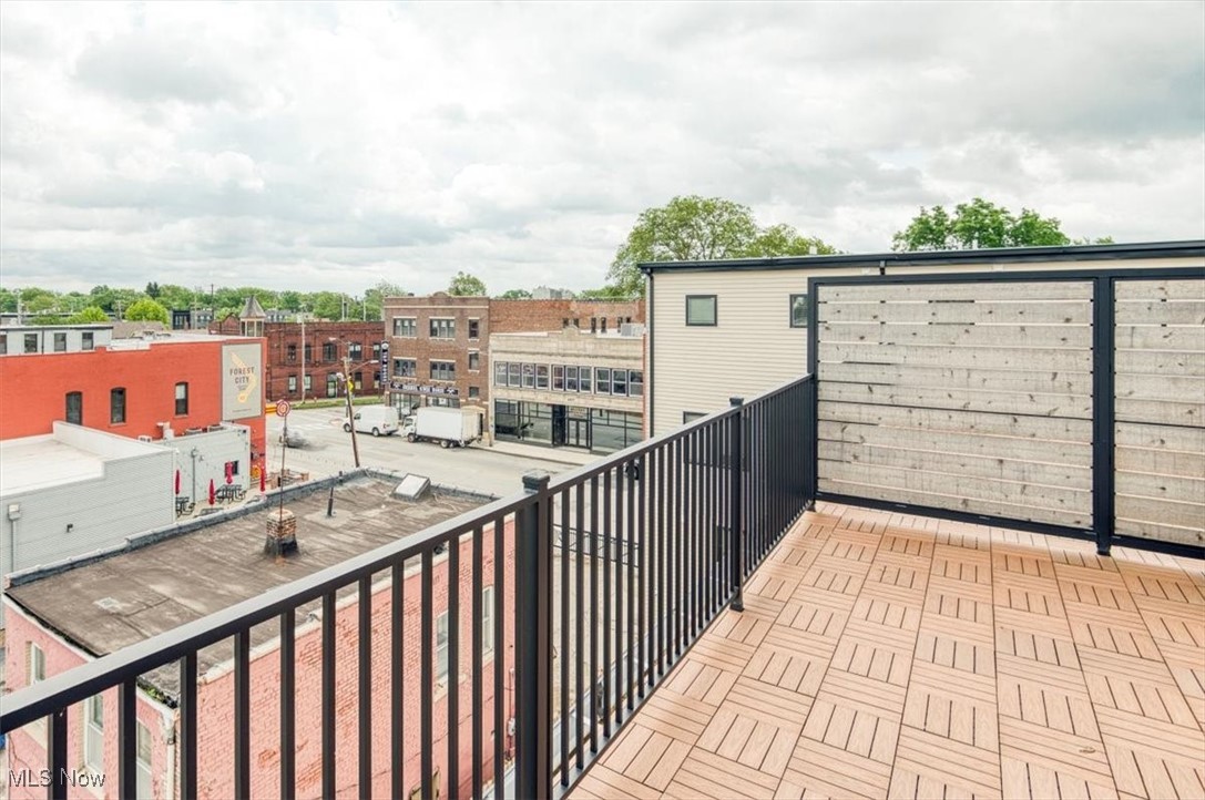 Cleveland, Ohio 44102, United States, 2 Bedrooms Bedrooms, ,4 BathroomsBathrooms,Residential,Active,157741