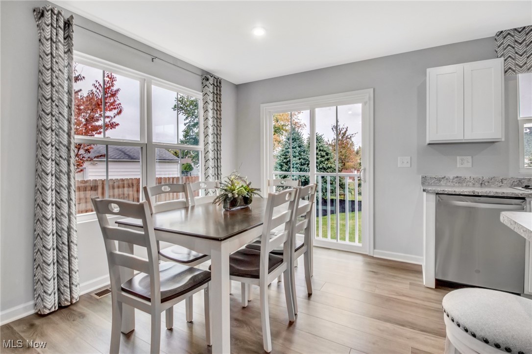 427 Quarry Creek Drive, Amherst, Ohio image 3
