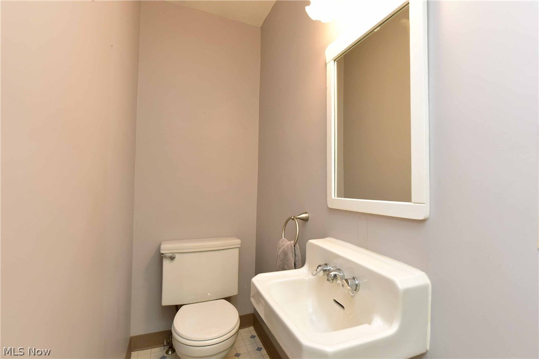 Melvin F Freelands Westhill E - Residential