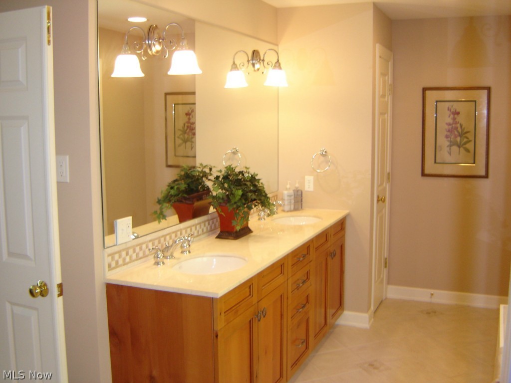 Lampl Estates - Residential Lease